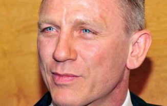 daniel craig bond haircut pictures in Casino royale0014
