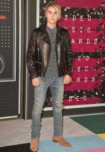 Justin Bieber New Haircut 2025