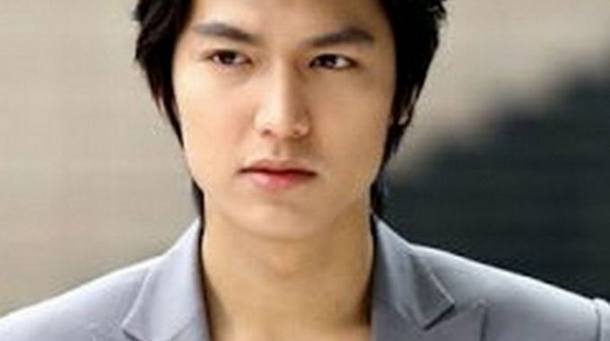 popular Asian men hairstyles 2019