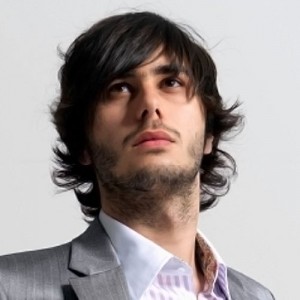 Best Hairstyles for Men with Thick Long Hairs