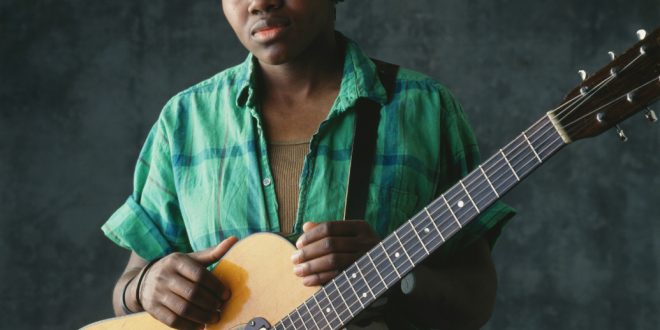 Tracy Chapman Haircut 2020